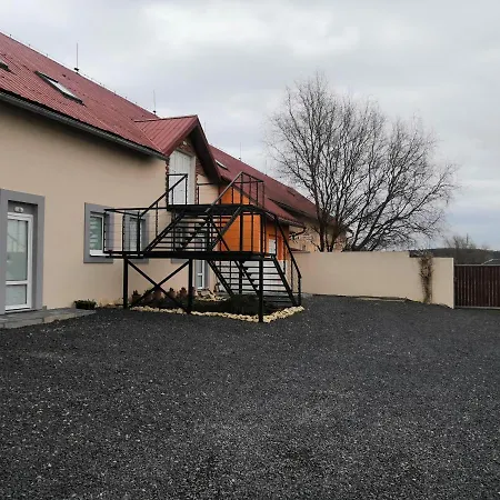 Vehlovice Apartments Melnik Exterior photo