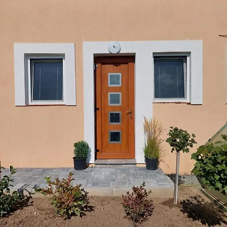 Vehlovice Apartments Melnik Exterior photo
